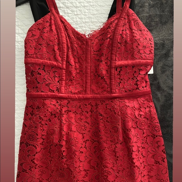 Express maroon midi lace dress! Perfect condition - Picture 3 of 4